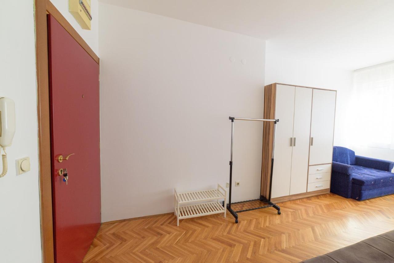 Ferienwohnung Mm2 Novi Sad Exterior foto
